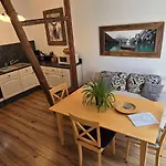 Gaestehaus Hirschstein - Hochwertige In Sehr Ruhiger Lage Direkt Am Fluss Goeltzsch Daire