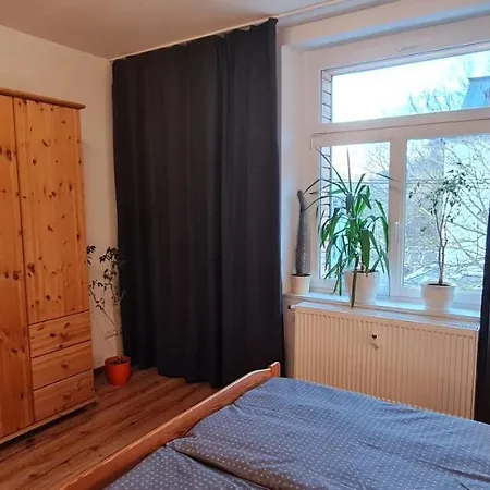 Gaestehaus Hirschstein - Hochwertige In Sehr Ruhiger Lage Direkt Am Fluss Goeltzsch Lejlighed