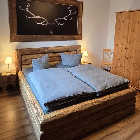 Gaestehaus Hirschstein - Hochwertige In Sehr Ruhiger Lage Direkt Am Fluss Goeltzsch Appartamento *